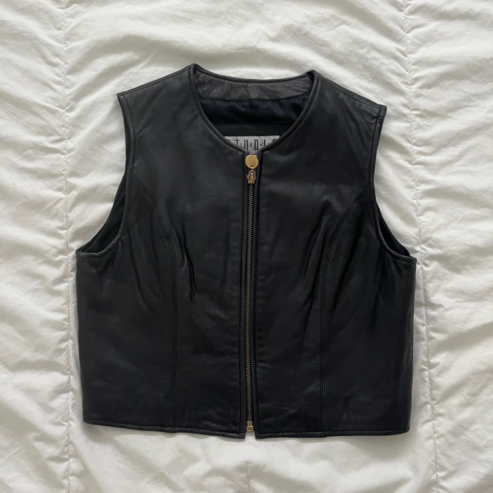 Black Leather Form Fitting Vest
